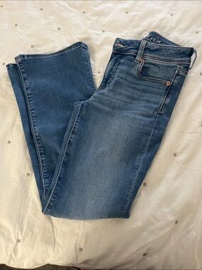American Eagle Outfitters Women's Kick Bootcut Leg Blue Jeans Next Level Stretch